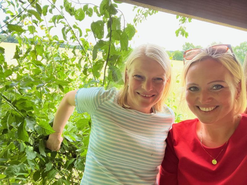 Bremer-Kooperation: Bio-Landwirtin Nadia und Bio-Bäckerin Lene.
